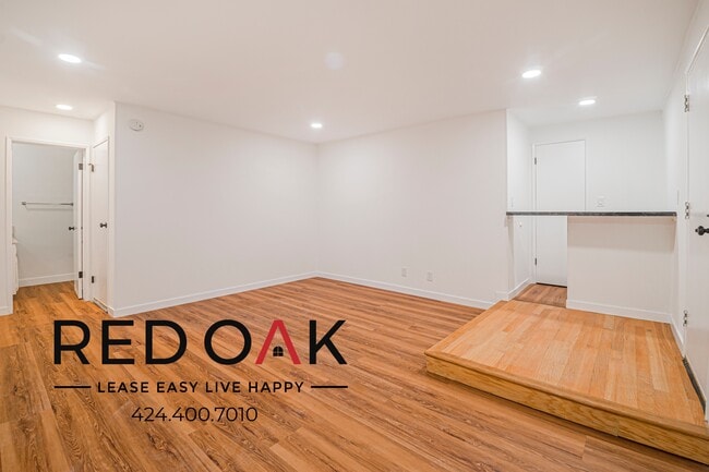 Building Photo - 463 S Maple Dr