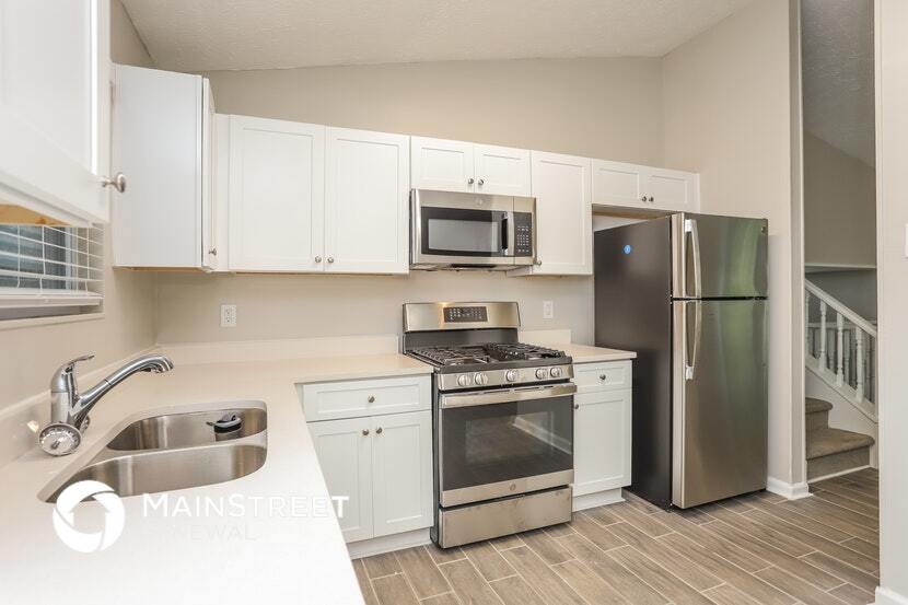 Building Photo - 819 Martin Rd