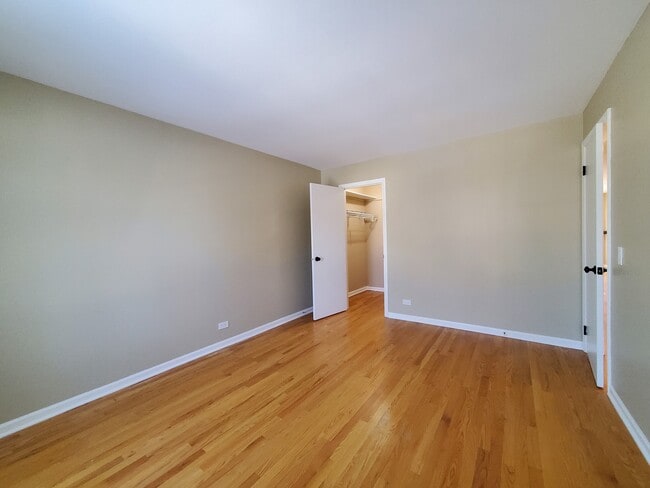 Building Photo - 733 Plum Tree Ct