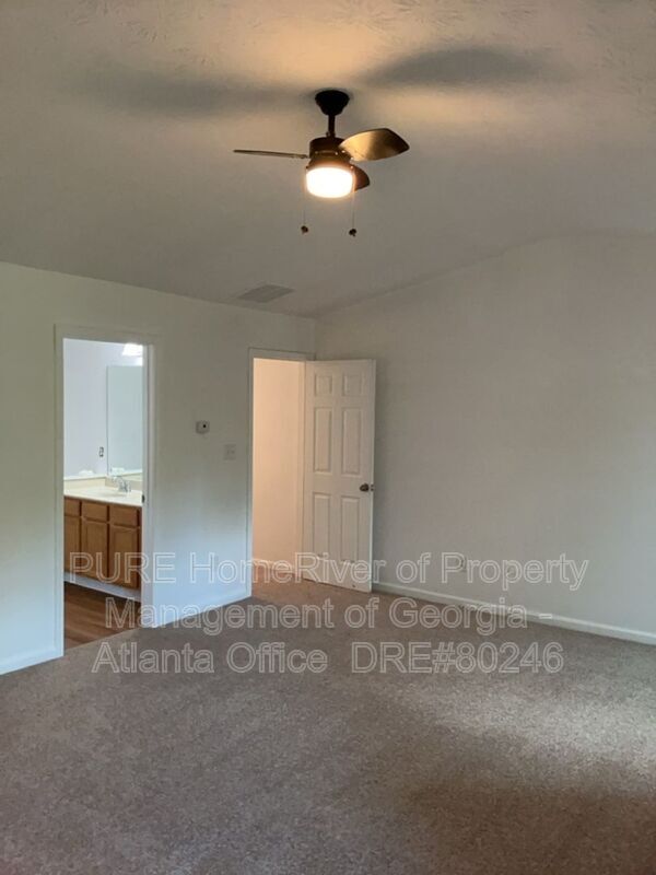 Building Photo - 768 Brookside Parc Ln