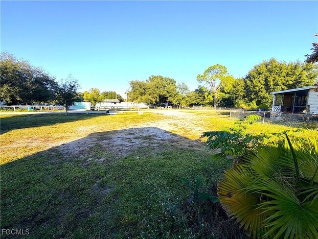 Building Photo - 8115 Tolles Dr