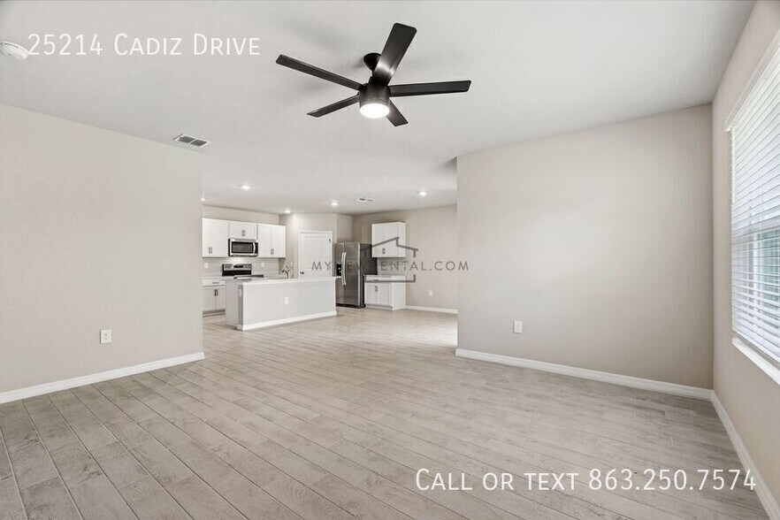 Building Photo - 25214 Cadiz Dr