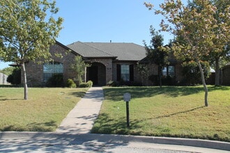 Building Photo - 191 Aster Dr