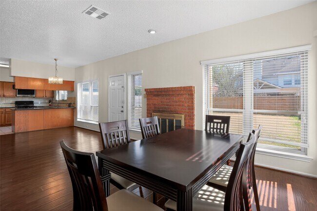 Building Photo - 1211 Berrystone Trail