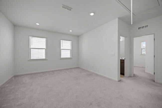 Building Photo - 2710 Turner Pines Dr