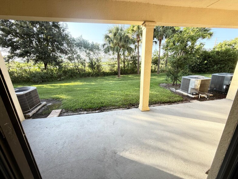 Building Photo - 1509 Portofino Meadows Blvd
