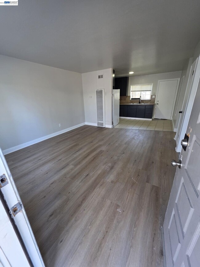 Building Photo - 20331 Concord Ave