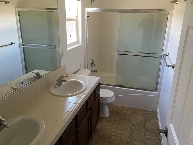 Building Photo - 6443 E Woodward Ave