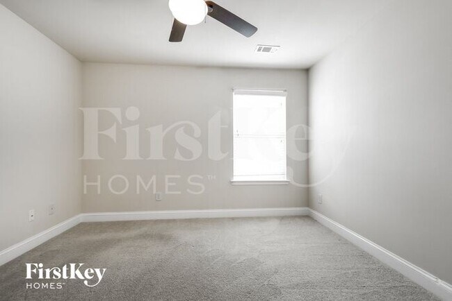 Building Photo - 111 Northfield Cir