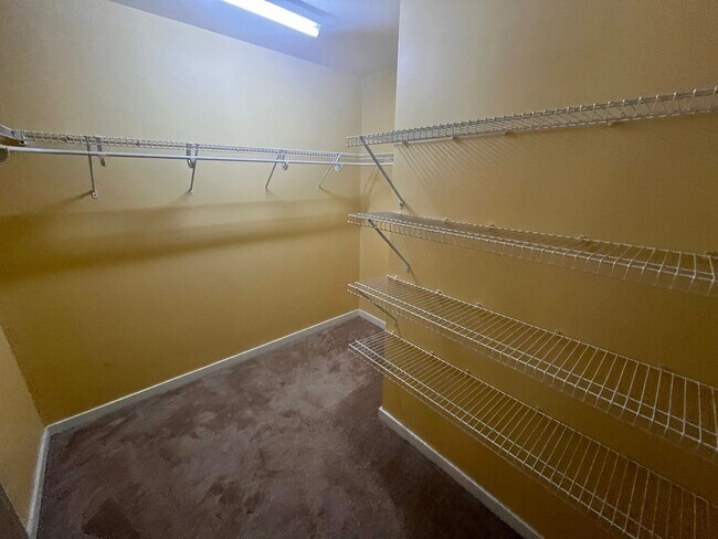 Building Photo - 11401 Friars Walk Ct