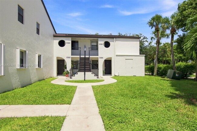 Building Photo - 11396 Taft St