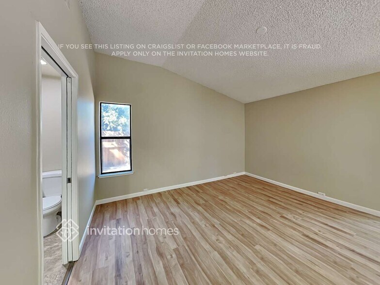 Building Photo - 8111 Darien Cir