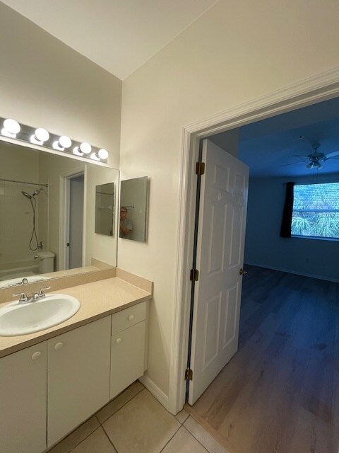 Building Photo - 15417 Bellamar Cir