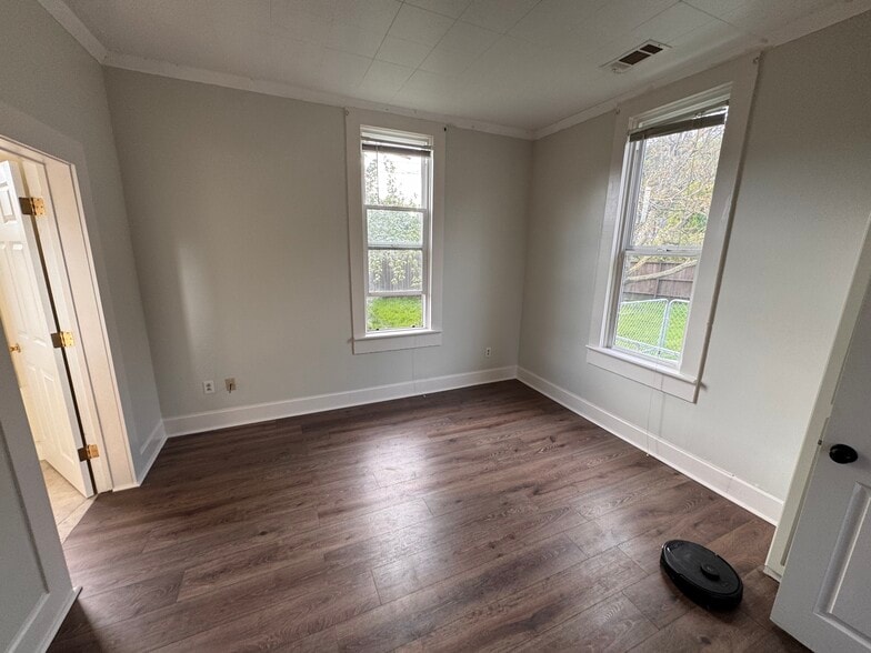 Master bedroom - 2736 McDermott St