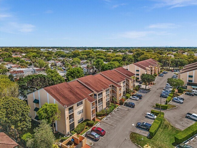 Building Photo - 15325 SW 106th Terrace