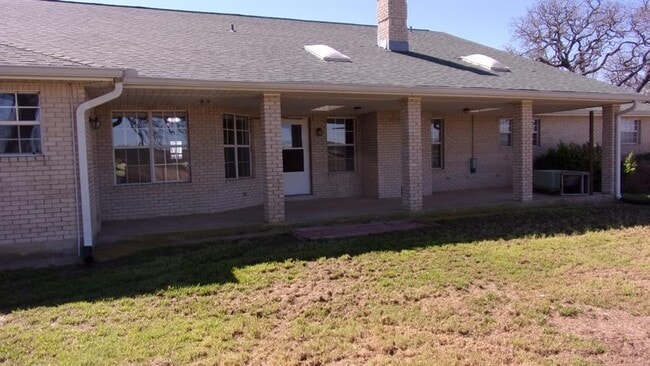 Building Photo - 1802 Goehmann Ln