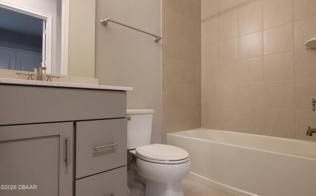 Building Photo - 111 Longridge Ln