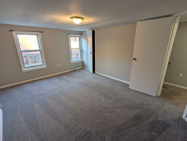 Building Photo - swe402/404