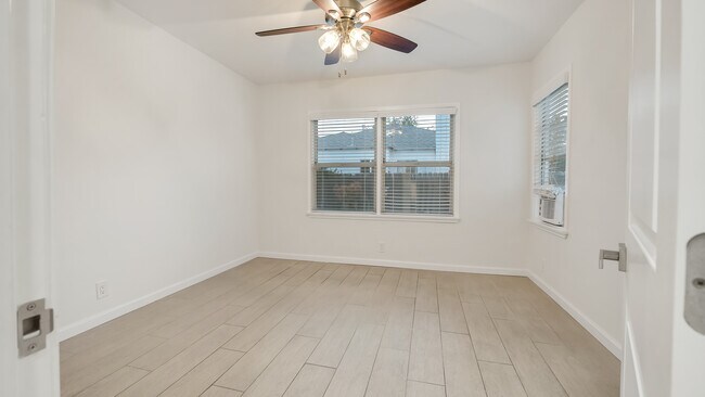 Bedroom - 11216 Tiara St