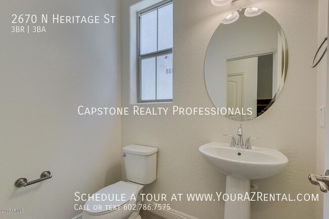 Building Photo - 2670 N Heritage St