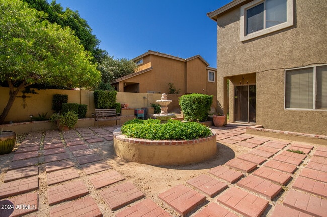 Building Photo - 4049 E Melinda Ln