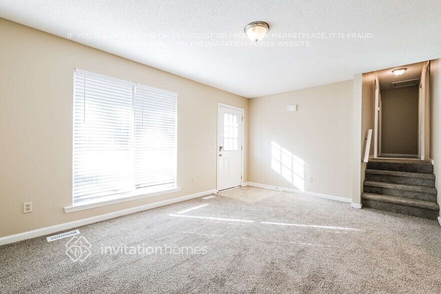 Building Photo - 6317 Mitchell Creek Dr