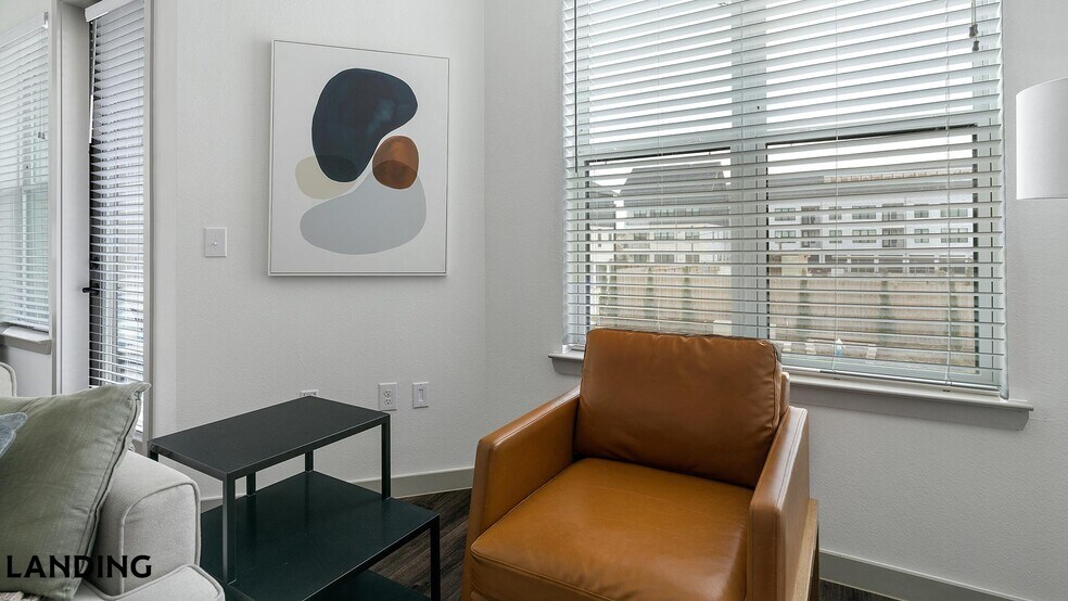 Building Photo - 91 Jensen Dr