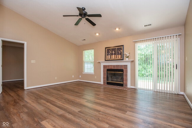 Building Photo - 11389 Songbird Ln