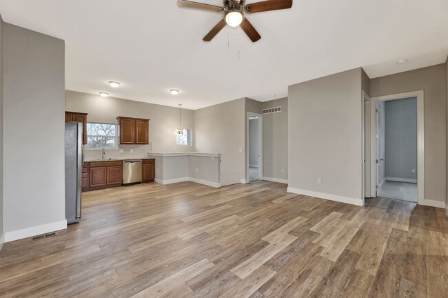 Building Photo - 2204 Quivira Cir