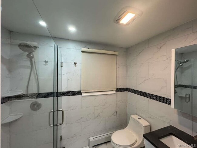 Building Photo - 223 Waverly Ave