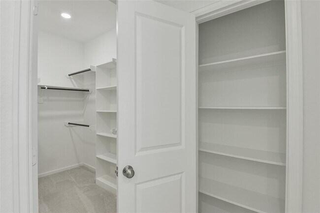 Building Photo - 4261 Waterlily Spg Wy