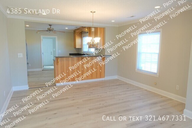 Building Photo - 4385 Skyland Dr