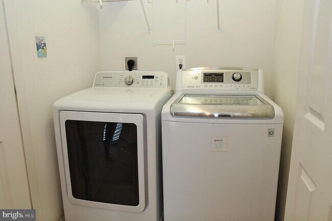 Building Photo - 3335 Wilton Crest Ct