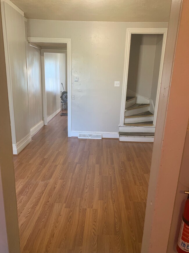 Alt. view - 530 Mulberry St