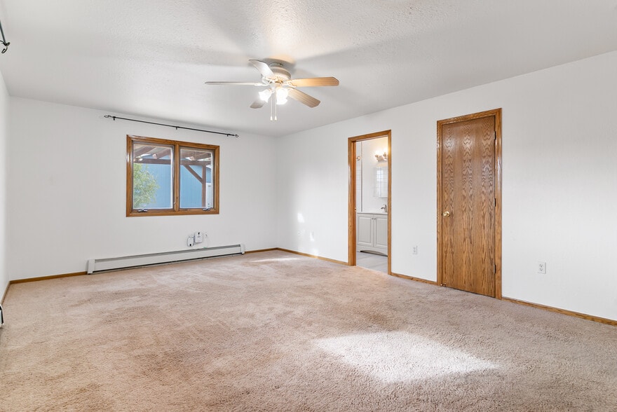 Primary Bedroom - 175 N 10th Ave