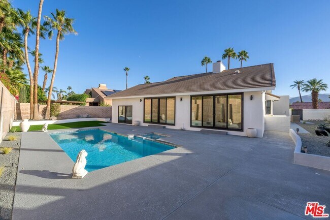 Building Photo - 70895 Ironwood Dr