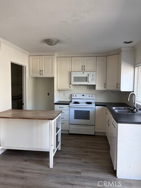 Building Photo - 6711 Sun Dr