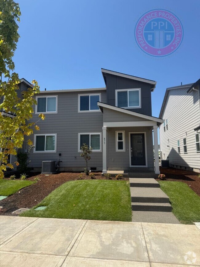 Building Photo - New Construction, Spring Creek / Stylish T...