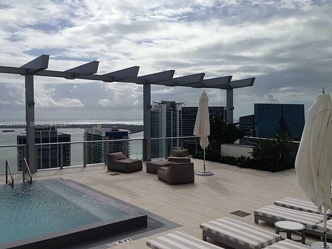 Building Photo - 1100 S Miami Ave