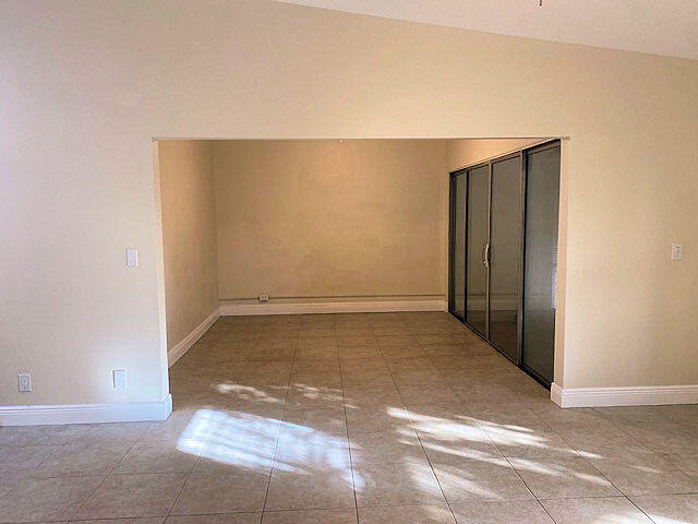 Building Photo - 5085 Bottlebrush St