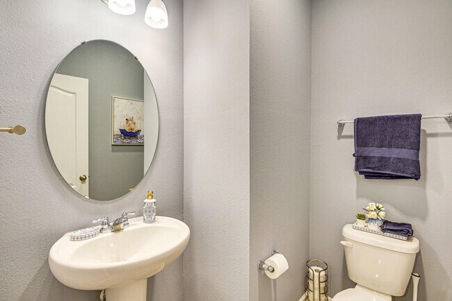 Building Photo - 134 Redbud Rd