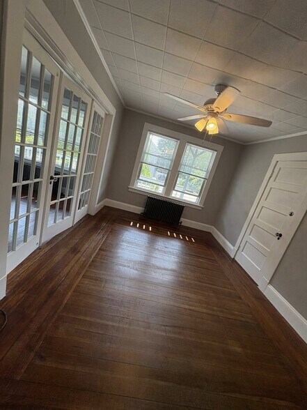 Front room - 50 Stillman Ave