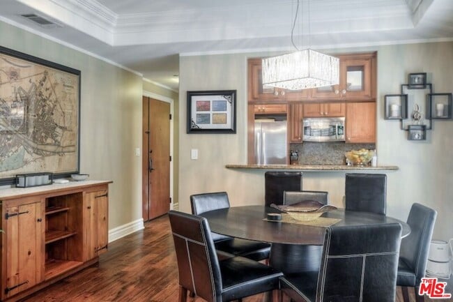 Building Photo - 11578 Iowa Ave