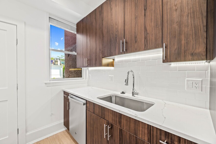 Kitchen - 1751 U St NW