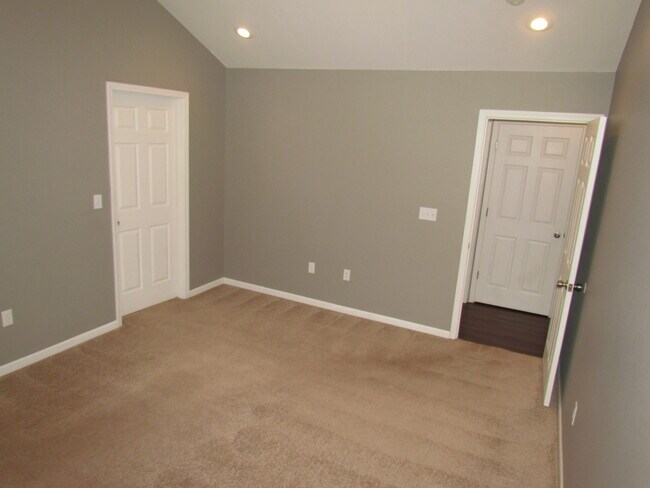 Building Photo - 15908 Tracker Ln