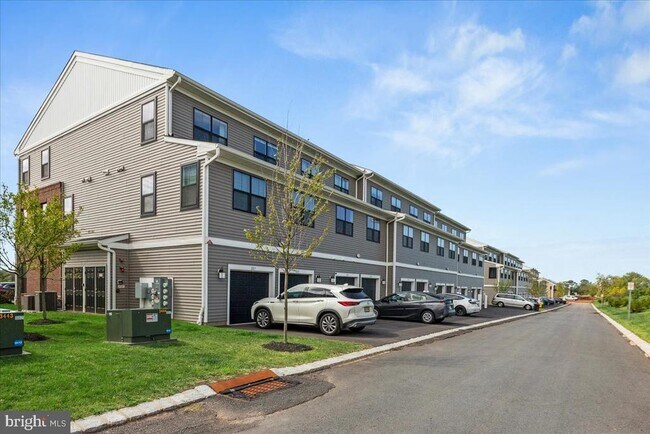Building Photo - 229 Aaron Truehart Wy