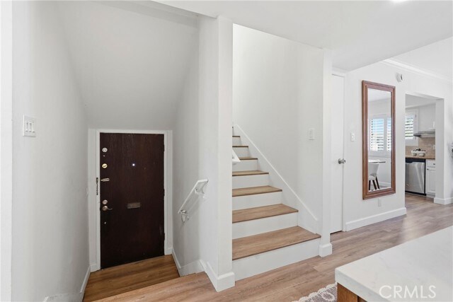 Building Photo - 1433 S Beverly Dr
