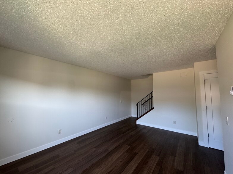 Building Photo - 4513 Kappus Dr