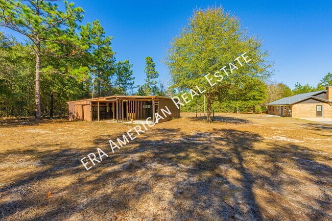 Building Photo - 5806 Flamingo Rd