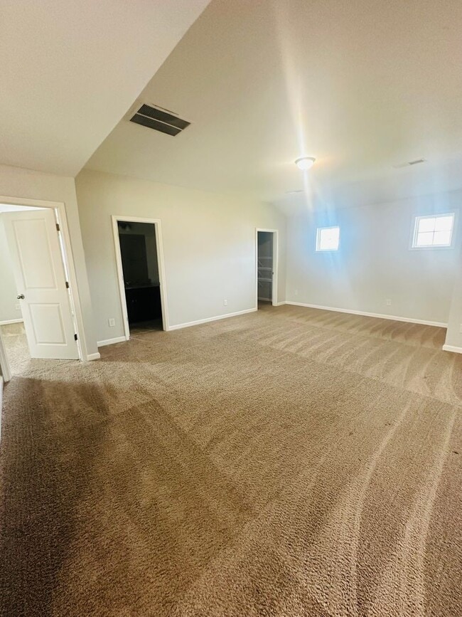 Building Photo - 107 Catskill Ln